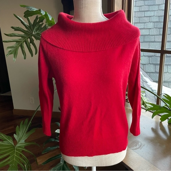 Valerie Stephens Red 2 Ply Cashmere Sweater - Picture 1 of 8